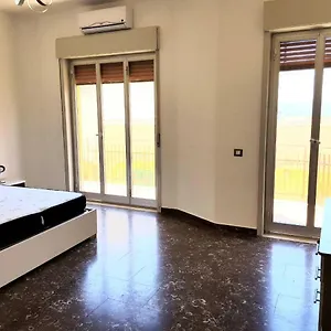 La Conchiglia D'oro - Deluxe Fronte Mare Messina